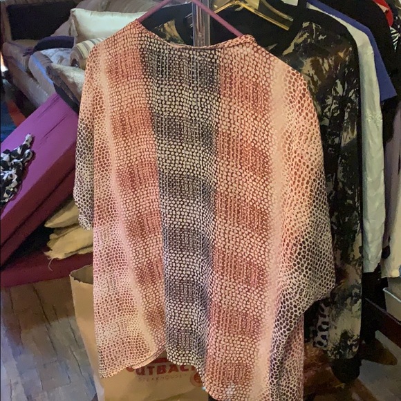 Tops - Picture 3 of 3